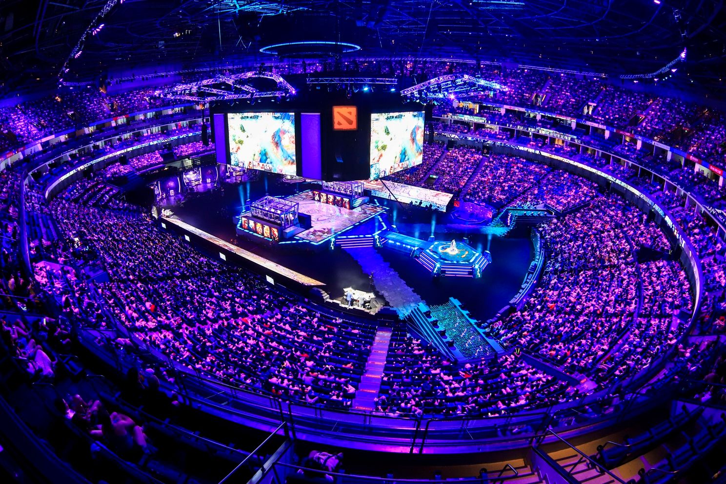 DOTA 2 Championships that are Similar to LoL