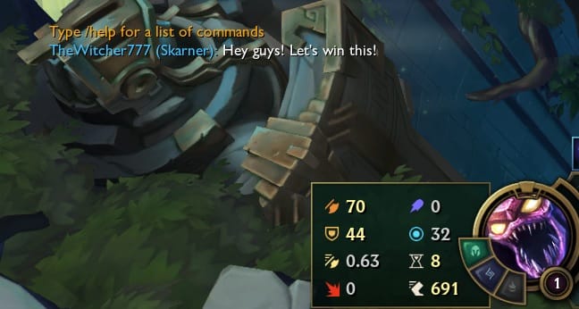 Discussing with allies on your team in LoL